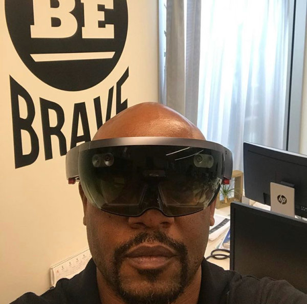 image1 HoloLens